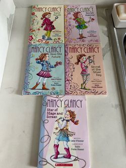 📚 Nancy Clancy Book Set