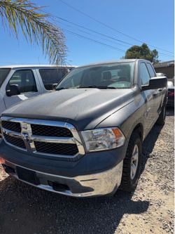 2018 Ram 1500 4x4 – 5.7L HEMI V8 – Gray (salvage)