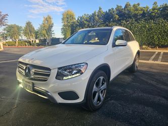 2017 Mercedes-Benz GLC 300
