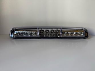 99-07 Chevy Silverado / GMC Sierra 1500 HD, 2500 HD, 3500 HD LED 3rd Break Light- Chrome Housing