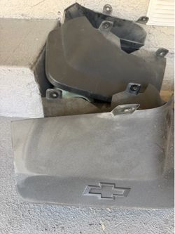 2024 Silverado 2500 mudflaps ( all 6)