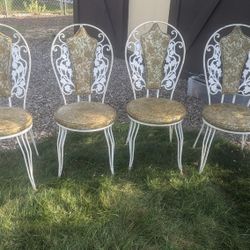 BEAUTIFUL SET OF 4 Vintage Wrought Iron Chairs With Leaf Design Make Offer