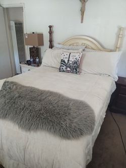 Bedroom set