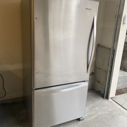 Like New Whirlpool 33 Inches Wide Bottom Freezer WRB322DmBm