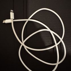 USB-C to lightning cable