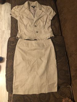 Women’s skirt suit
