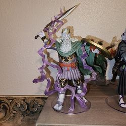Dnd Giant Miniatures Including The Royal Storm Giant Family