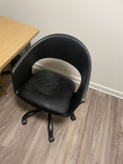 Desk chair