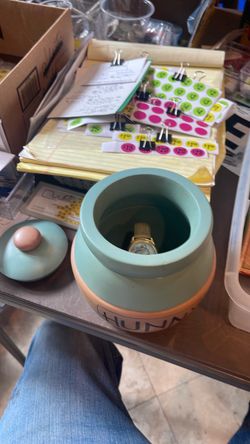 Winnie the Pooh hunny pot with watch  new