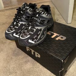FTP x REEBOK TRINITY PREMIER 3M REFLECTIVE RUNNING SHOES