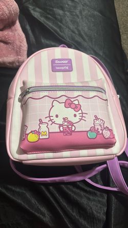 Sanrio Hello Kitty Loungfly