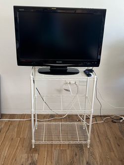 27” SHARP TV + ROKU +CLICKER