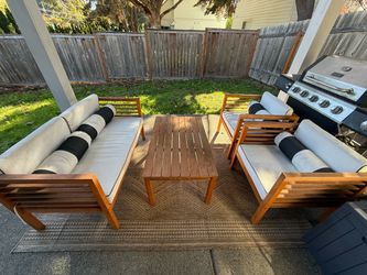 Outdoor furniture set w/ rug