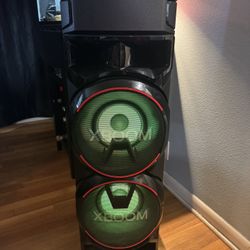 LG Xboom   RNC9 Wireless Bluetooth Party Speaker 