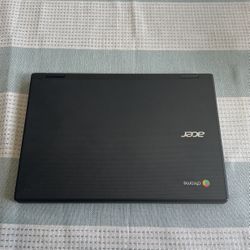 Acer Chrome Book Computer 