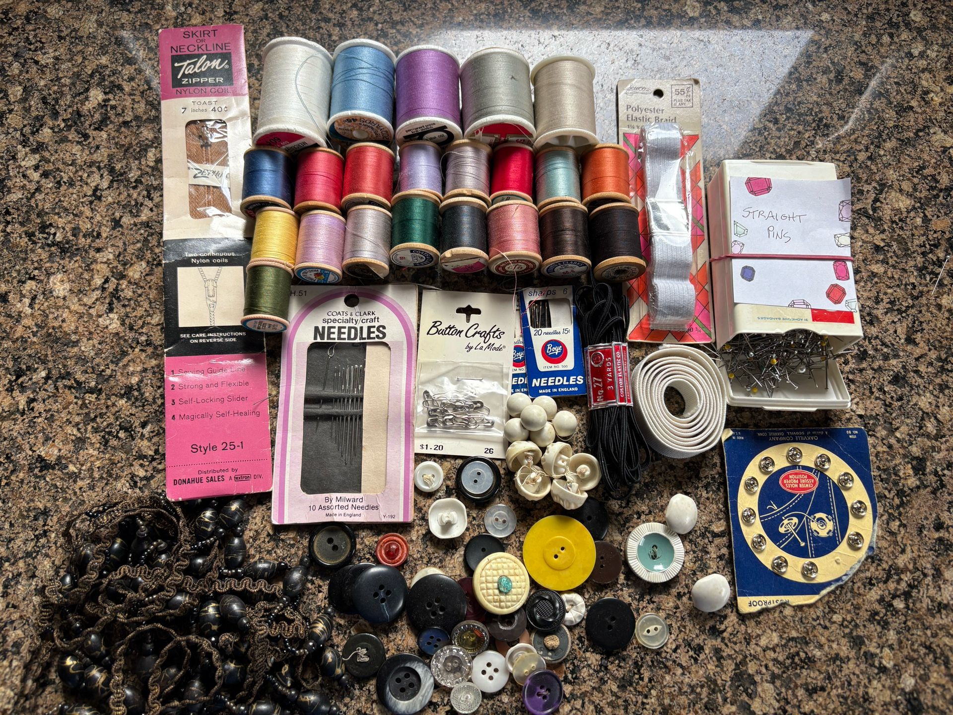 Sewing Notions Thread Needles Buttons Straight Pins Trim Elastic Zipper 22 Spools of Thread