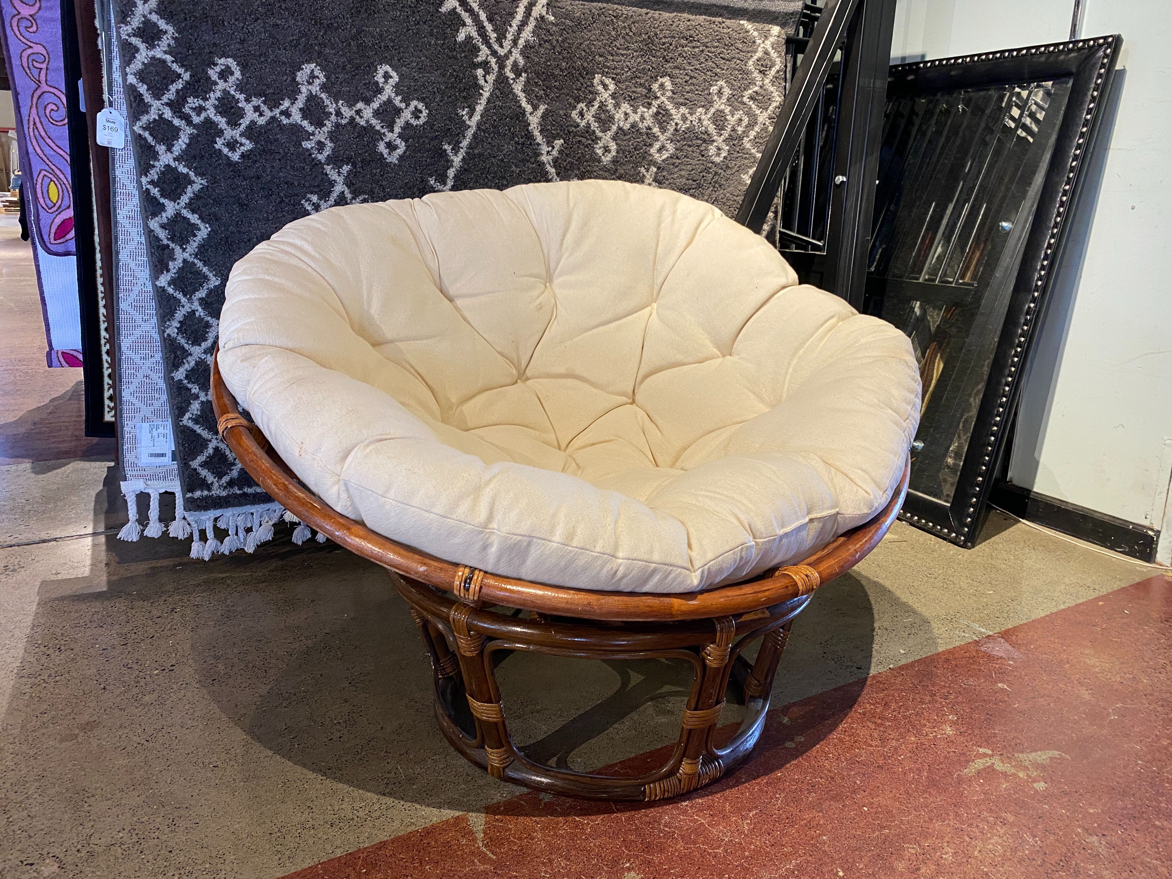 Papasan Chair with Off White Cushion
