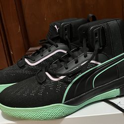 Puma Legacy Dark Mode Men’s 10.5 Basketball Shoes 