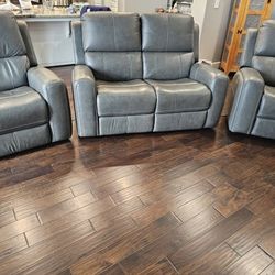 Flex Steel Leather Couch