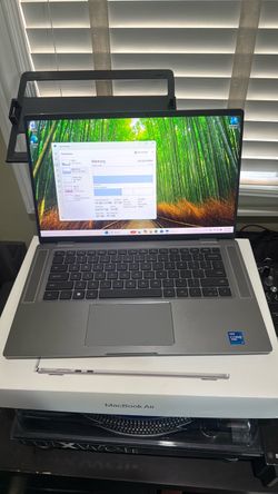 Dell Latitude 9520 15” – i7 / 16GB RAM / 512GB SSD – Windows 11