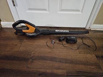 Worx 20v Battery Operated Yardblower 