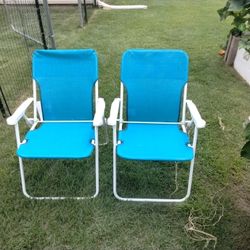 2 sling Chairs 