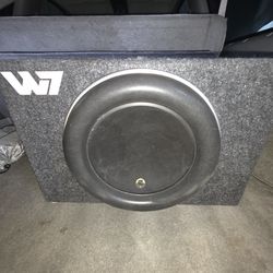 JL Audio 12" W7 AE