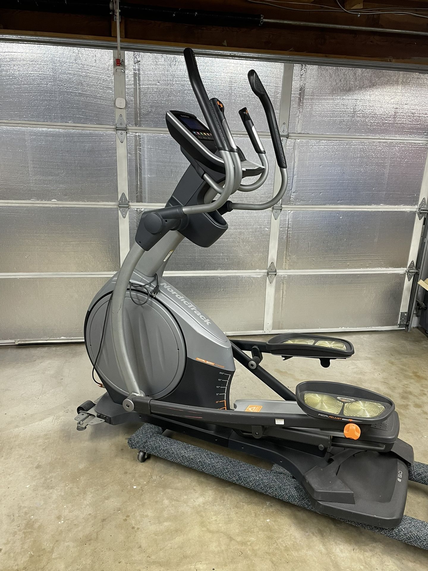 NordicTrack E9.0 Elliptical By