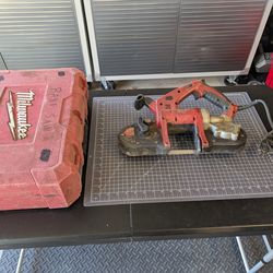 #4 Milwaukee 6242-6 Corded Compact Band Saw – Fair Condition