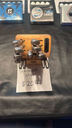 Stainless steel knives set