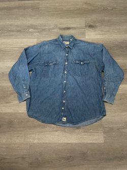 Vintage 1990s Eddie Bauer Men’s Blue Denim Button Up Longsleeve Shirt