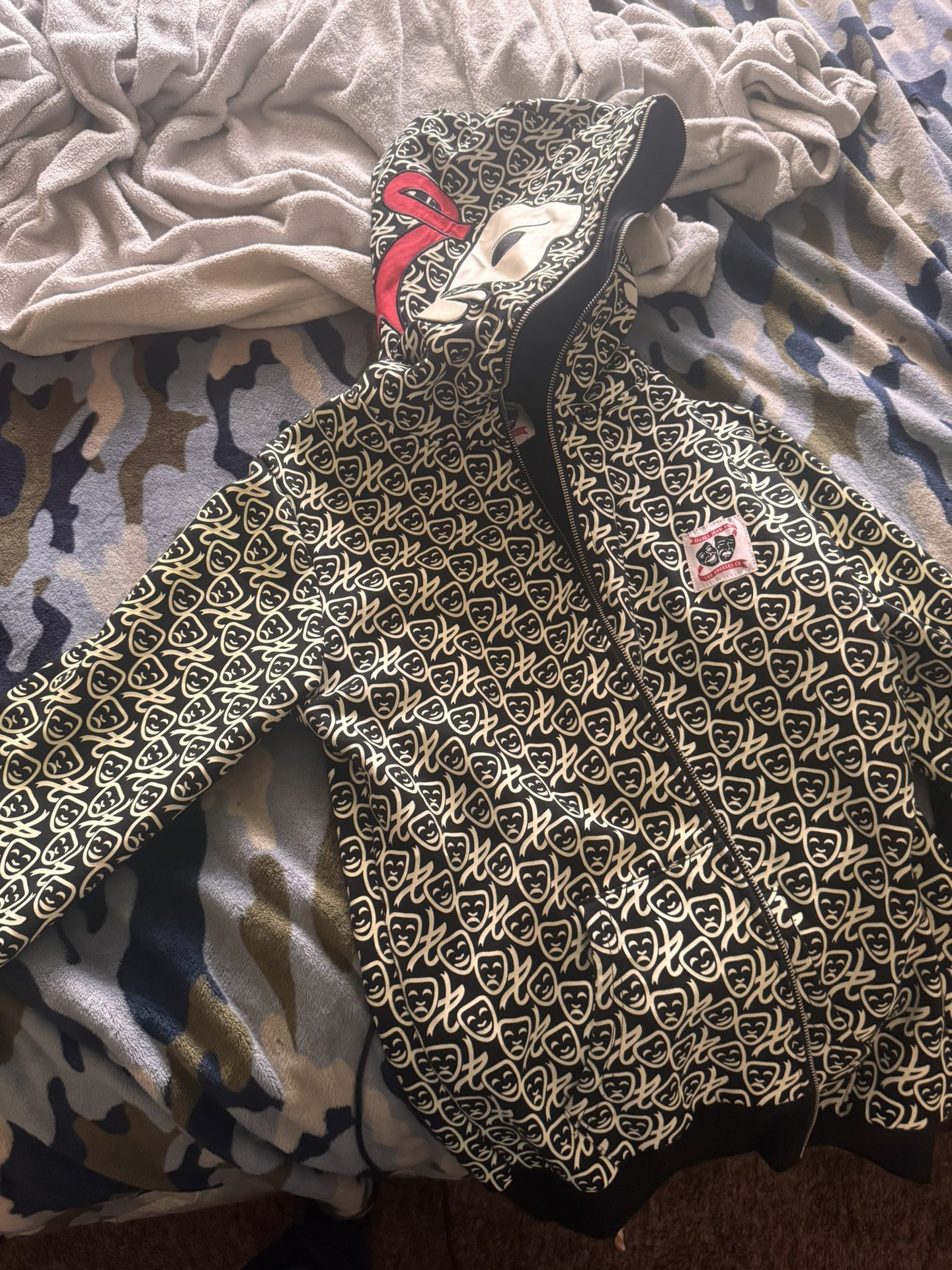 Asaali Hoodie