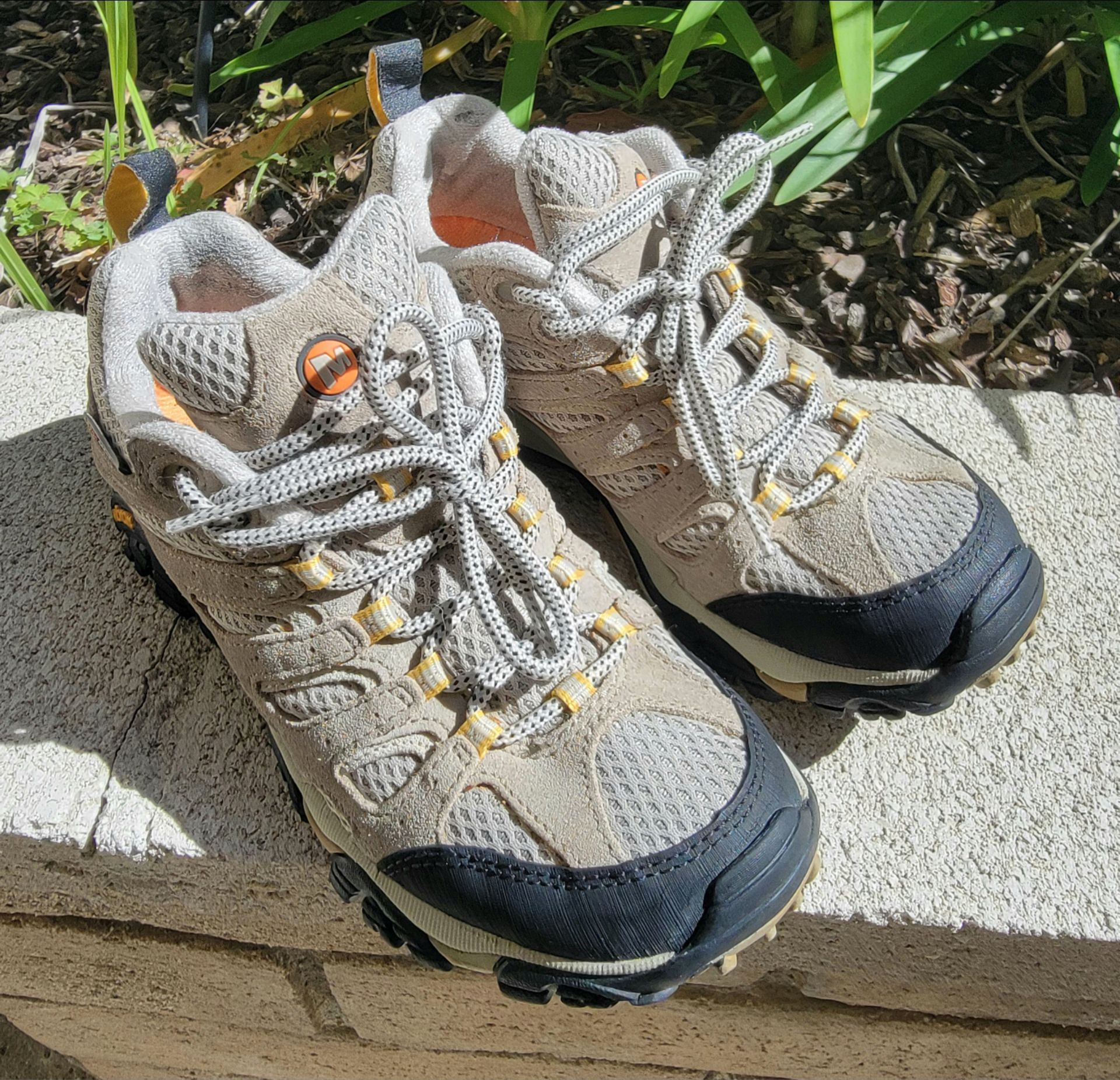 Merrell Moab Ventilator Taupe Trail Running Hiking Waterproof Shoes Women's Sz 6