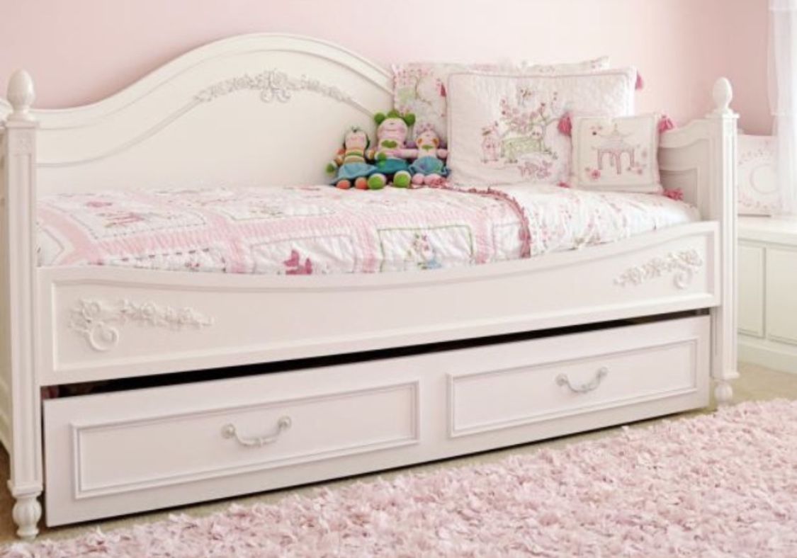 Bedroom Set- Isabella Collection by Stanley Young America Bedroom Set