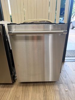 Thermador Stainless Steel Dishwasher