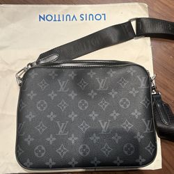 Louis Vuitton Handbag/ Crossbody