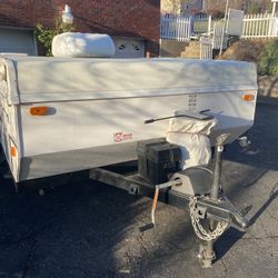 2005 Rockwood 2280 Pop-Up Camper (One Owner) 