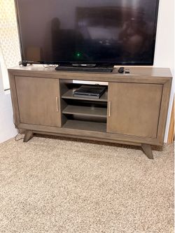 Tv stand