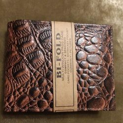 Wallet crocodile design