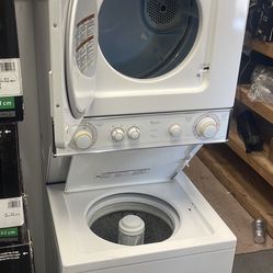 Washer Dryer stackable Electric 