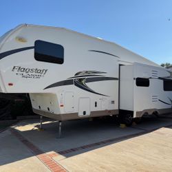 5th Wheel Travel Trailer, Flagstaff 2015