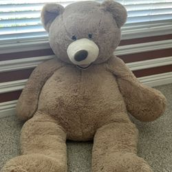 BIG TEDDY BEAR !🧸 4’5- 5ft