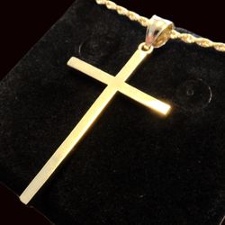 NEW 10K GOLD PLAIN CROSS PENDANT WITH CHAIN