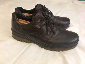 Ecco Men’s Low GORE-TEX boot (size 45 UK—11 US)