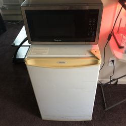 Microwave Refrigerator 