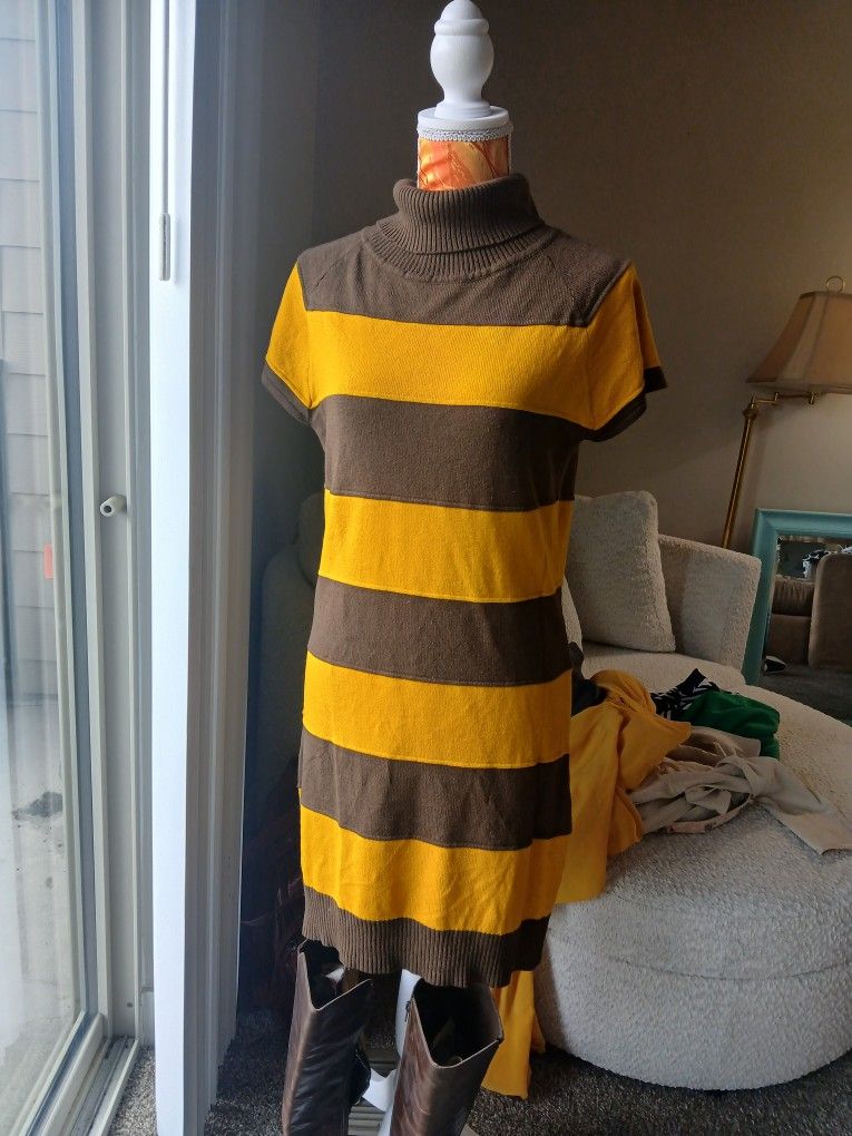 Cool Girl Brown &Yellow Striped Sweater Dress Sz M