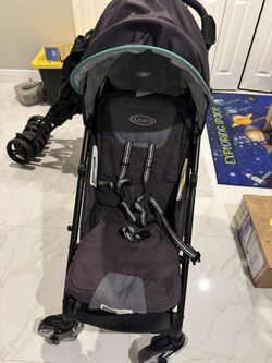 Graco Breeze Click Connect Umbrella Stroller