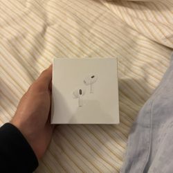 Apple AirPods Pro w/ Wireless Charging Case - White (Type-C)