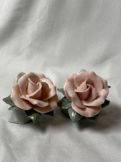 2 Rare Vintage Porcelain Roses Table Decor Place Card Holders Hand Painted
