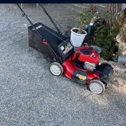 troy bilt 21” cutting deck like new 